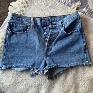 High wasted levi 501 shorts